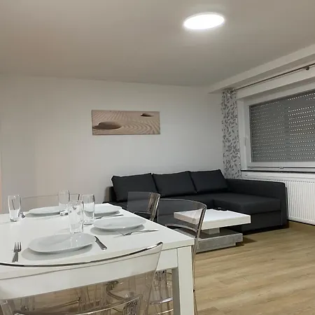 Apartman Garden Retreat - Kueche - Bad - Garten *